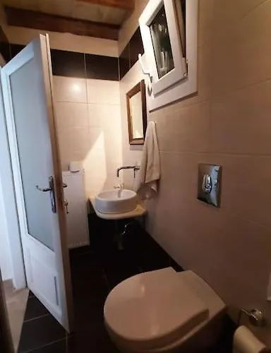 Napoleon's Family * Valanio